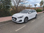 Hyundai i30 1.0 T-GDI 120 CV “TECNO Pack” miniatura 2