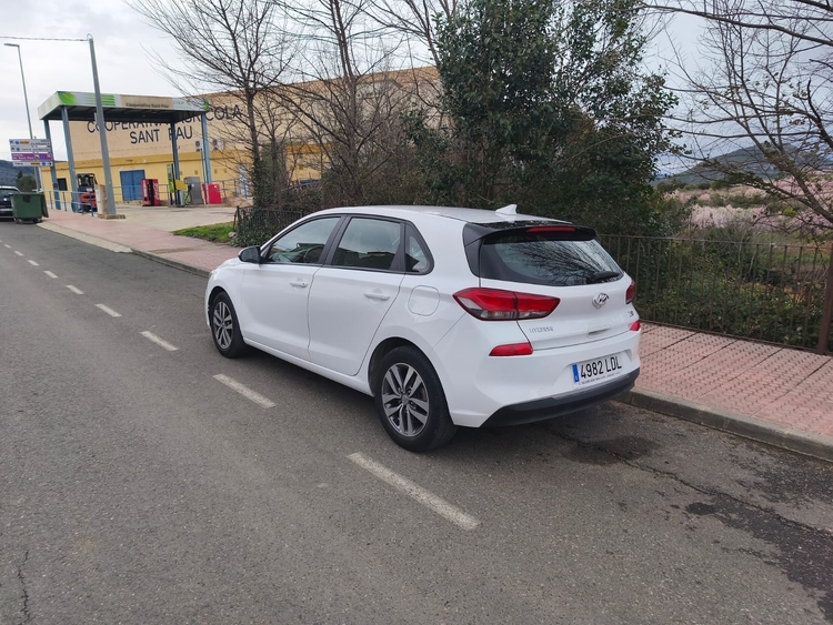 Hyundai i30 1.0 T-GDI 120 CV “TECNO Pack” foto 5